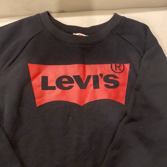 Black Levi’s long sleeve - Picture 3 of 8